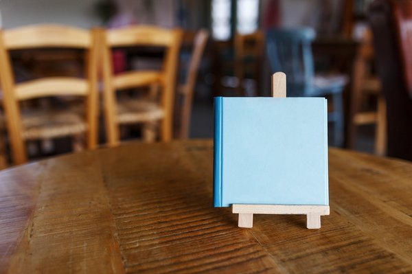 Porte menu table restaurant : le choix qui fait la différence